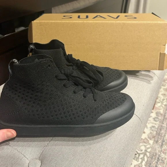 SUAVS women Black High-Top Shoes - BRAND NEW - Picture 1 of 11